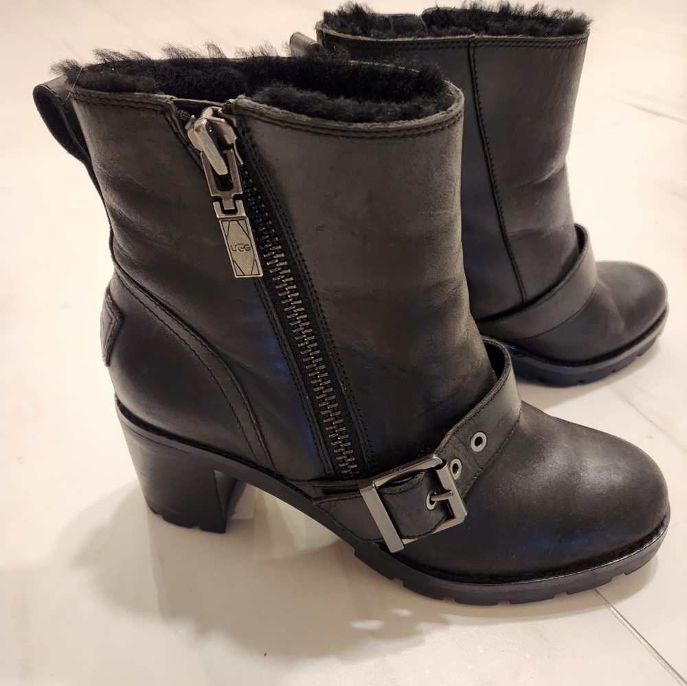 Black UGG boots size 7
